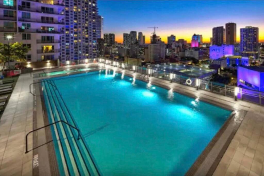 Vibrant Studio Downtown Miami Daire Dış mekan fotoğraf