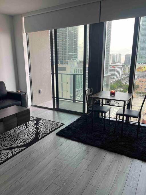 Vibrant Studio Downtown Miami Daire Dış mekan fotoğraf